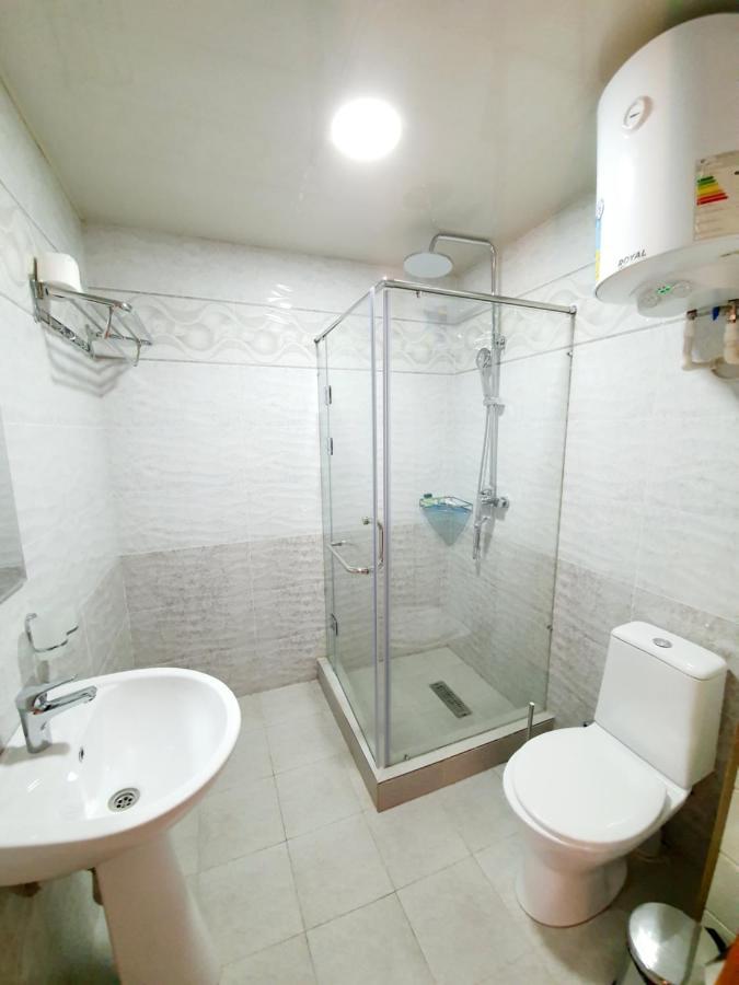 Baraka Hotel Tasjkent Buitenkant foto